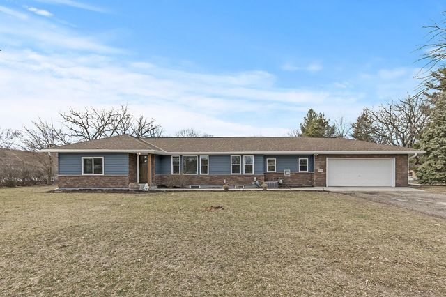 9536 Flintwood St NW, Coon Rapids, MN 55433