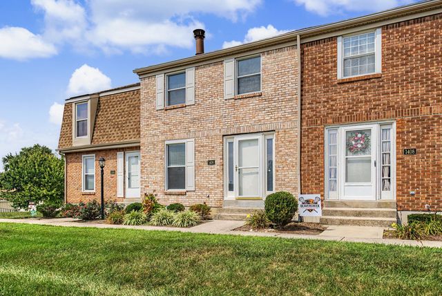1406 Old Town Ct, Dayton, OH 45434