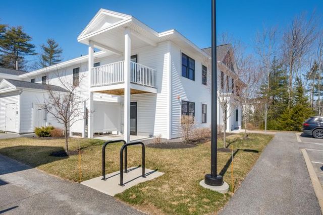 37 Mill Commons Dr #129, Scarborough, ME 04074