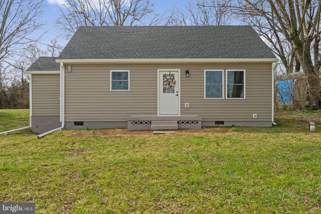 166 Woodbine Rd, Clear Brook, VA 22624