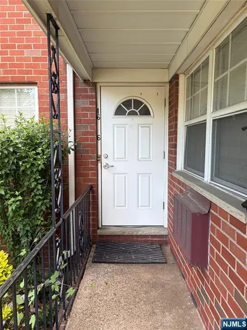 1250 Teaneck Rd #16, Teaneck, NJ 07666