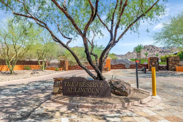 3304 E  Stella Ln #4, Paradise Valley, AZ 85253
