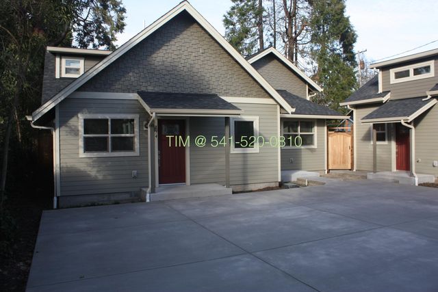 854 W  12th Aly, Eugene, OR 97402