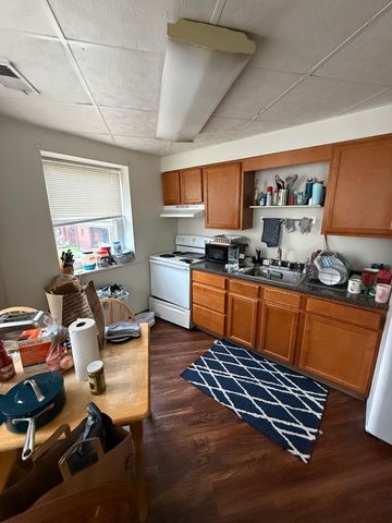 3459 Ward St, Pittsburgh, PA 15213