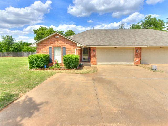 231 N  Kelly Ave, Edmond, OK 73003