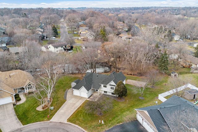 17017 Glencoe Cir, Lakeville, MN 55044