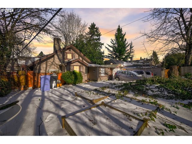 3125 SW Vermont St, Portland, OR 97219