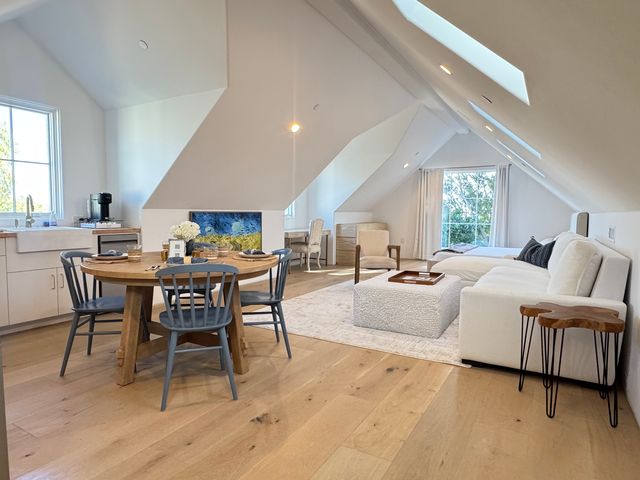 Address Not Disclosed, Malibu, CA 90265