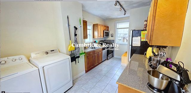 6 Lincoln Ave #T, Somerville, MA 02145