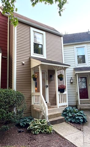 11909 Crosswind Ct, Reston, VA 20194