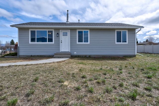 2515 Valley Dr, East Helena, MT 59635