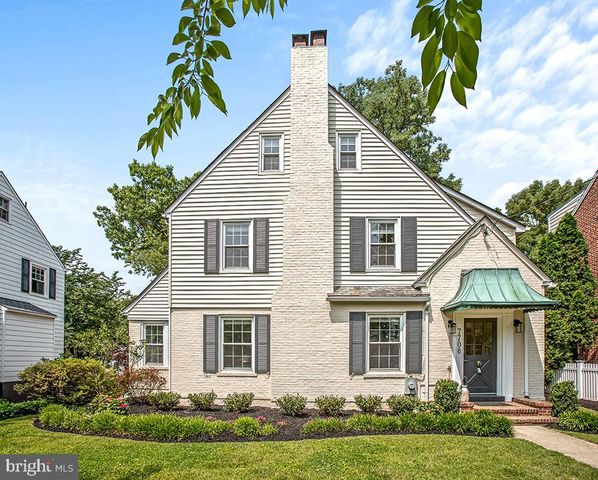 7708 Meadow Ln, Chevy Chase, MD 20815