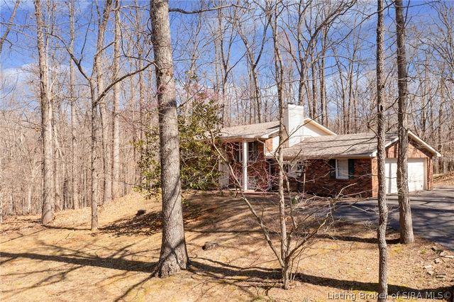 4469 Smith Road, Floyds Knobs, IN 47119