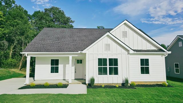 166 Milliken Ave, Drayton, SC 29333
