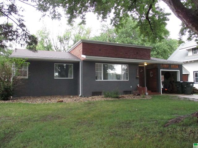 307 S  2nd St, Moville, IA 51039