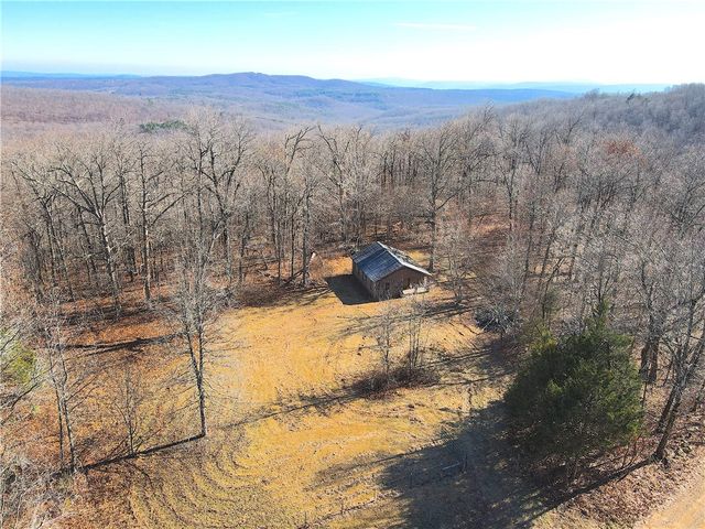 611 County Road 1, Ozone, AR 72854