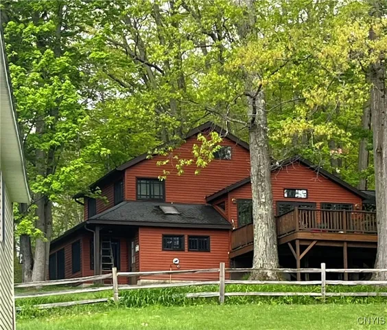 2321 Olanco Rd, Marietta, NY 13110