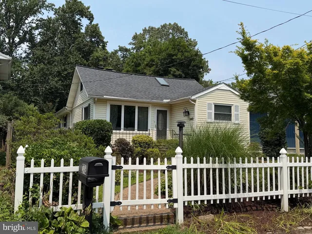 348 Hall Rd, Crownsville, MD 21032