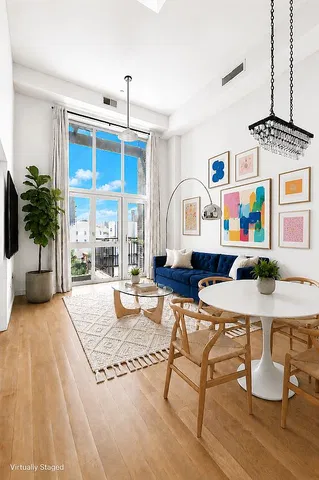 75 Kingsland Ave #4B, Brooklyn, NY 11211