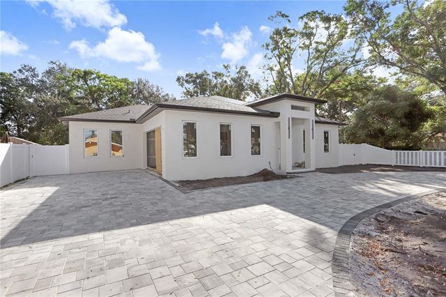 2015 N  Lincoln Ave, Tampa, FL 33607