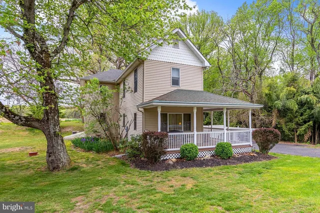 518 Hardingville Rd, Monroeville, NJ 08343