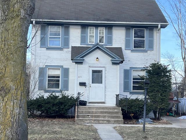 5571 North Lydell AVENUE, Milwaukee, WI 53217