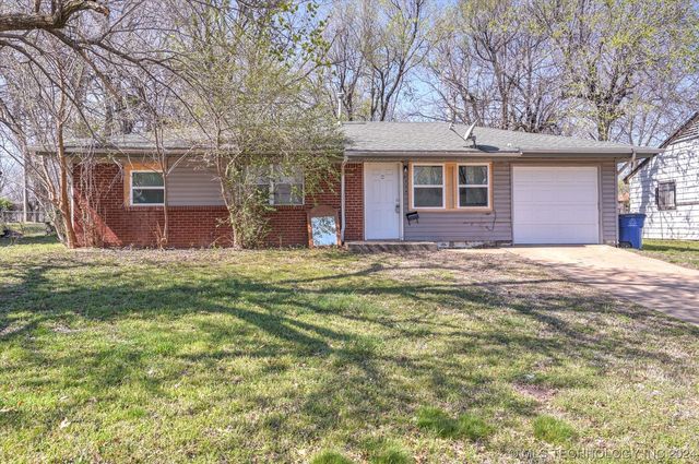 5520 N  Garrison Pl   E, Tulsa, OK 74126