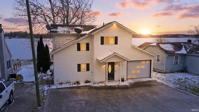 6722 E  McGuire Rd, Churubusco, IN 46723