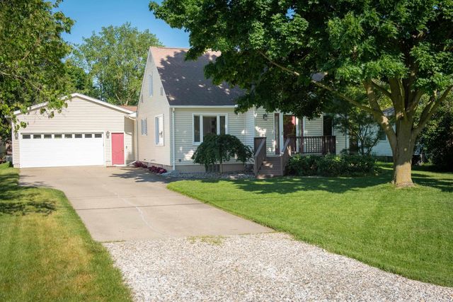 4651 Monitor Rd, Bay City, MI 48706