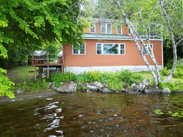 198 Taylor Street, Lincoln, ME 04457
