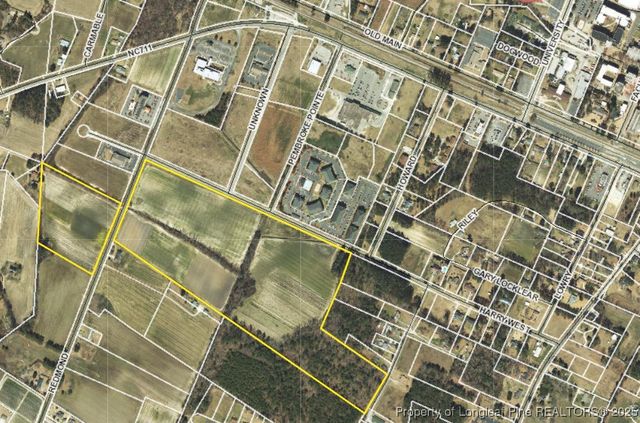 Harry West Ln, Pembroke, NC 28372