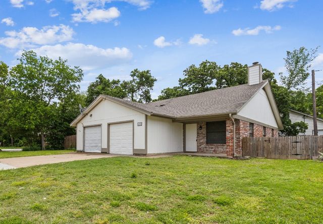 6528 Oak Forest Ct, Fort Worth, TX 76112