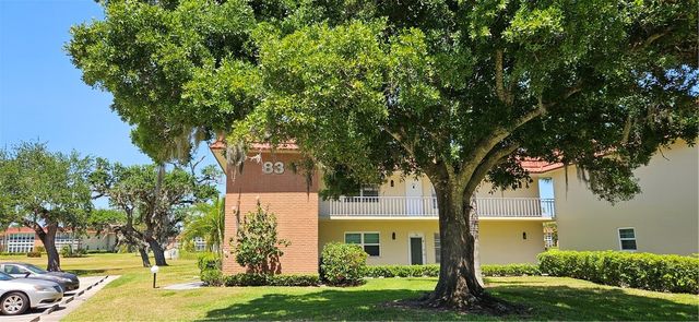 83 Crooked Tree Ln #205, Vero Beach, FL 32962