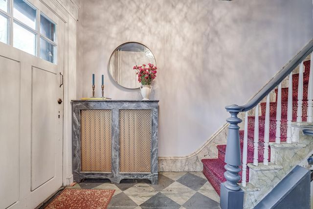 13 Zabriskie St, Jersey City, NJ 07307
