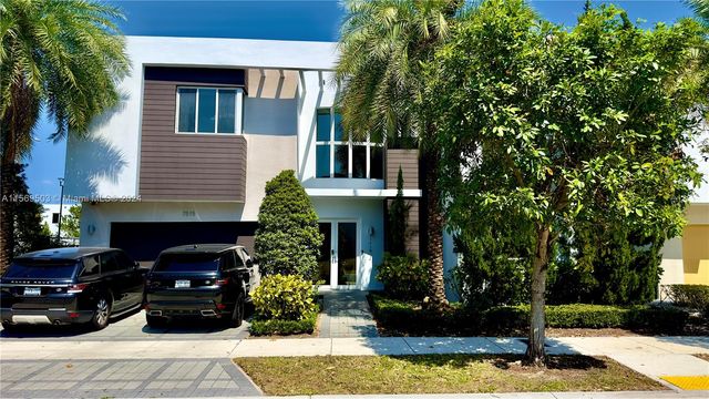 7515 NW 99th Ave, Doral, FL 33178