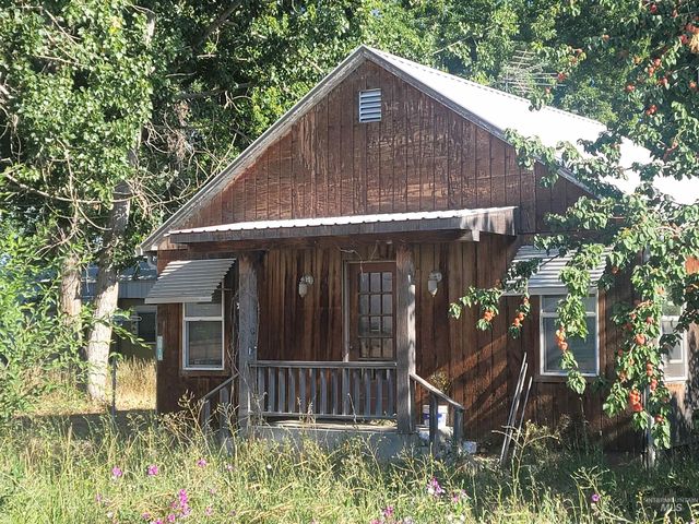 2910 NW 3rd Ave, Fruitland, ID 83619
