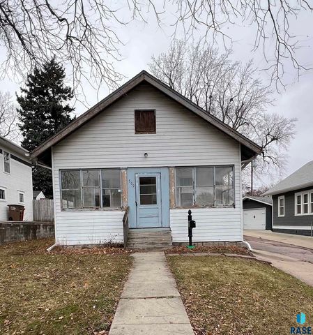 509 S  Grange Ave, Sioux Falls, SD 57104