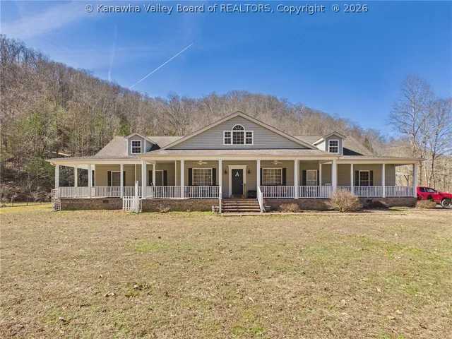 407 Sand Creek Rd, Harts, WV 25524