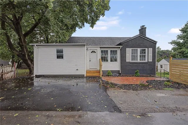 58 Paolino St, Johnston, RI 02919