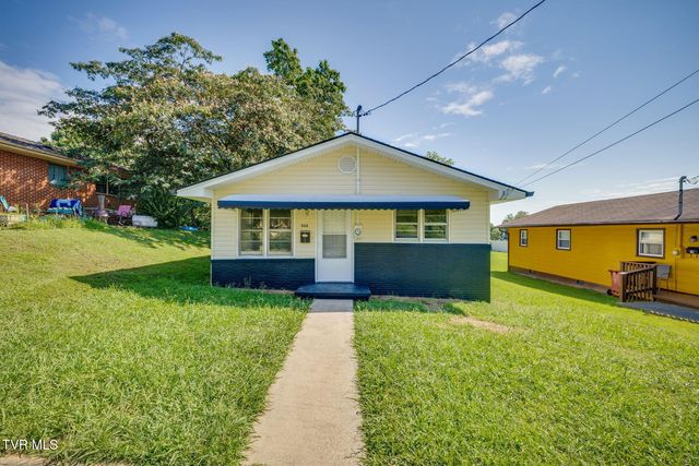 908 E  Hillcrest Dr, Johnson City, TN 37604