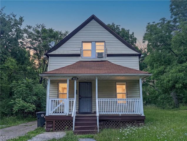 9705 Orleans Ave, Cleveland, OH 44105
