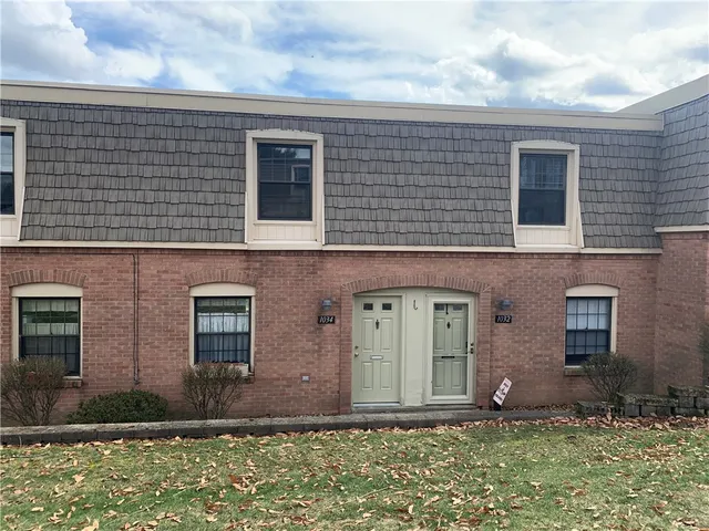 1034 Pennsbury Blvd, Pittsburgh, PA 15205