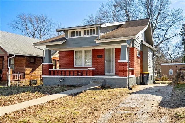 2203 E  70th St, Kansas City, MO 64132