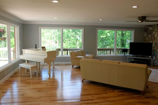 3809 Lake Blvd, Annandale, VA 22003