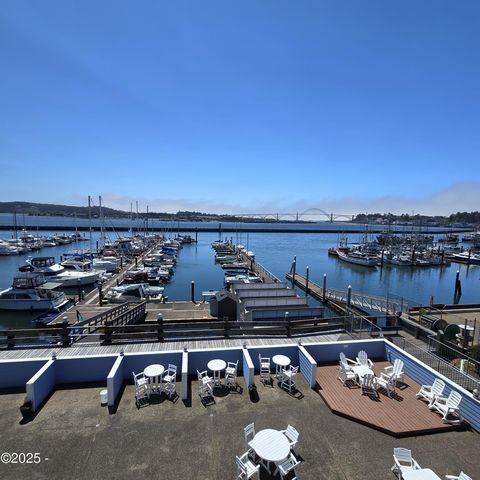 890 SE Bay Blvd #316, Newport, OR 97365
