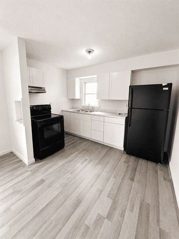 2302 Bender Ave, Hamilton, OH 45011