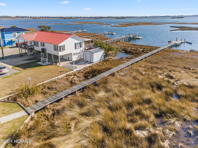 106 Clam Point Drive, Surf City, NC 28445