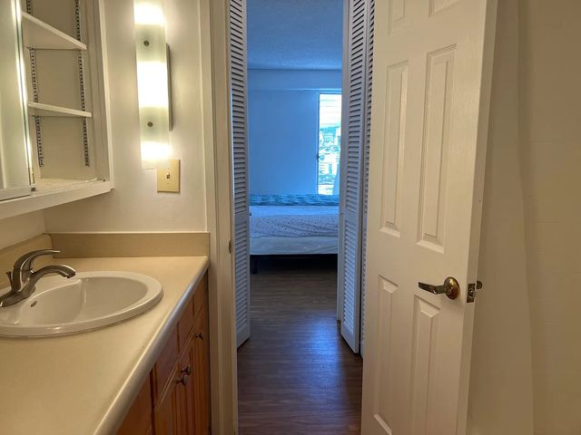 1655 Makaloa St #1102, Honolulu, HI 96814