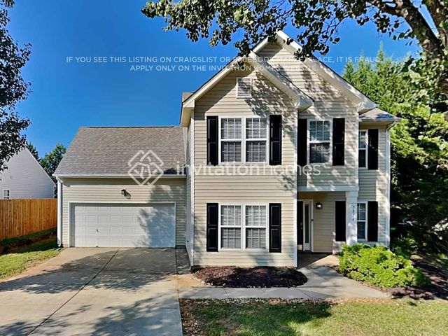 5814 Briggs Dr, Charlotte, NC 28269