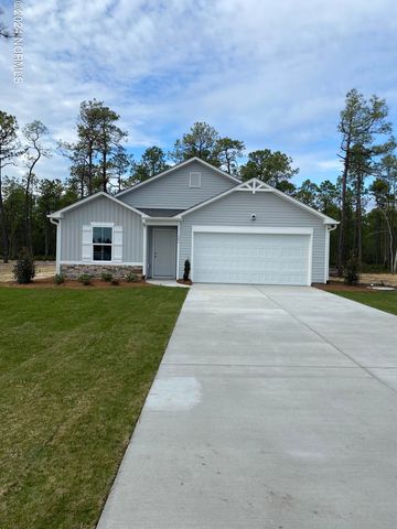 161 Cougar Rd, Southport, NC 28461